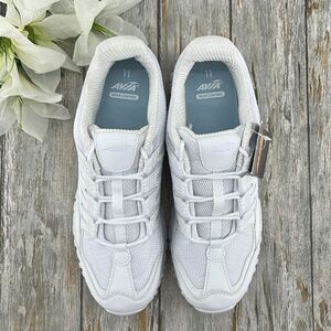 Women's Elevate Athletic Sneakers Shoes Size 11